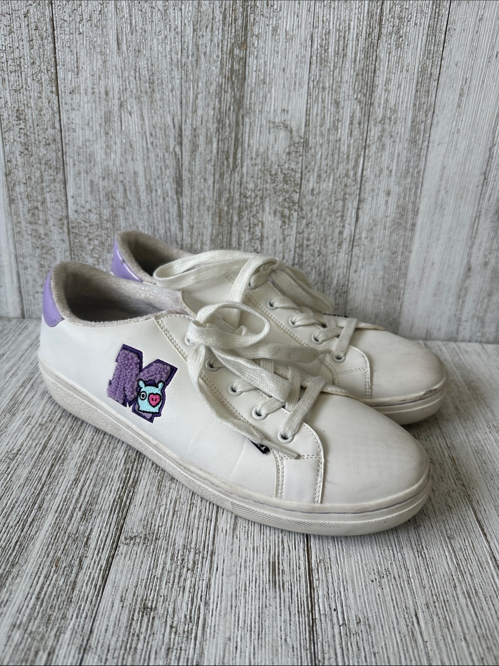 Skechers x BTS BT21 Goldie Loverz Sneakers - US 9.5